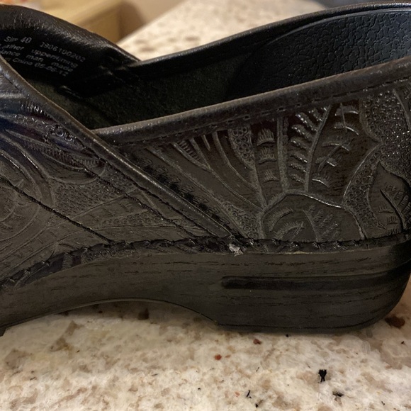 Dansko Tooled size 40 ladies shoes - Picture 5 of 6